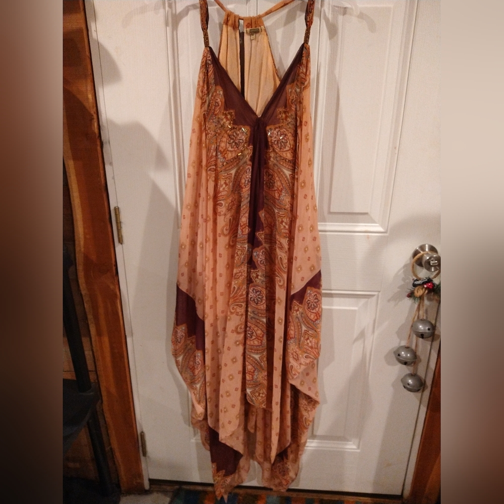 Dress. Paisley. Hi- low. 20 x 58